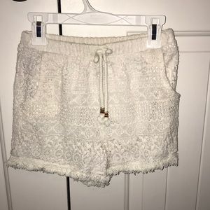 patterned off-white flowy shorts